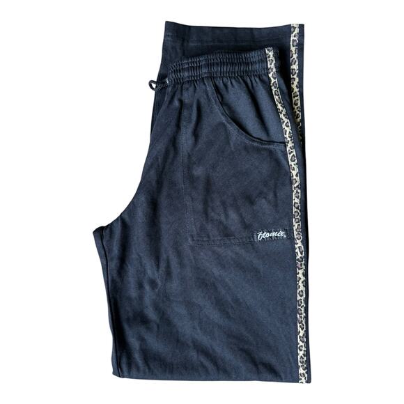 NWT Otomix t shirt short sleeve matching bottoms black cheetah cotton size small - Picture 11 of 16